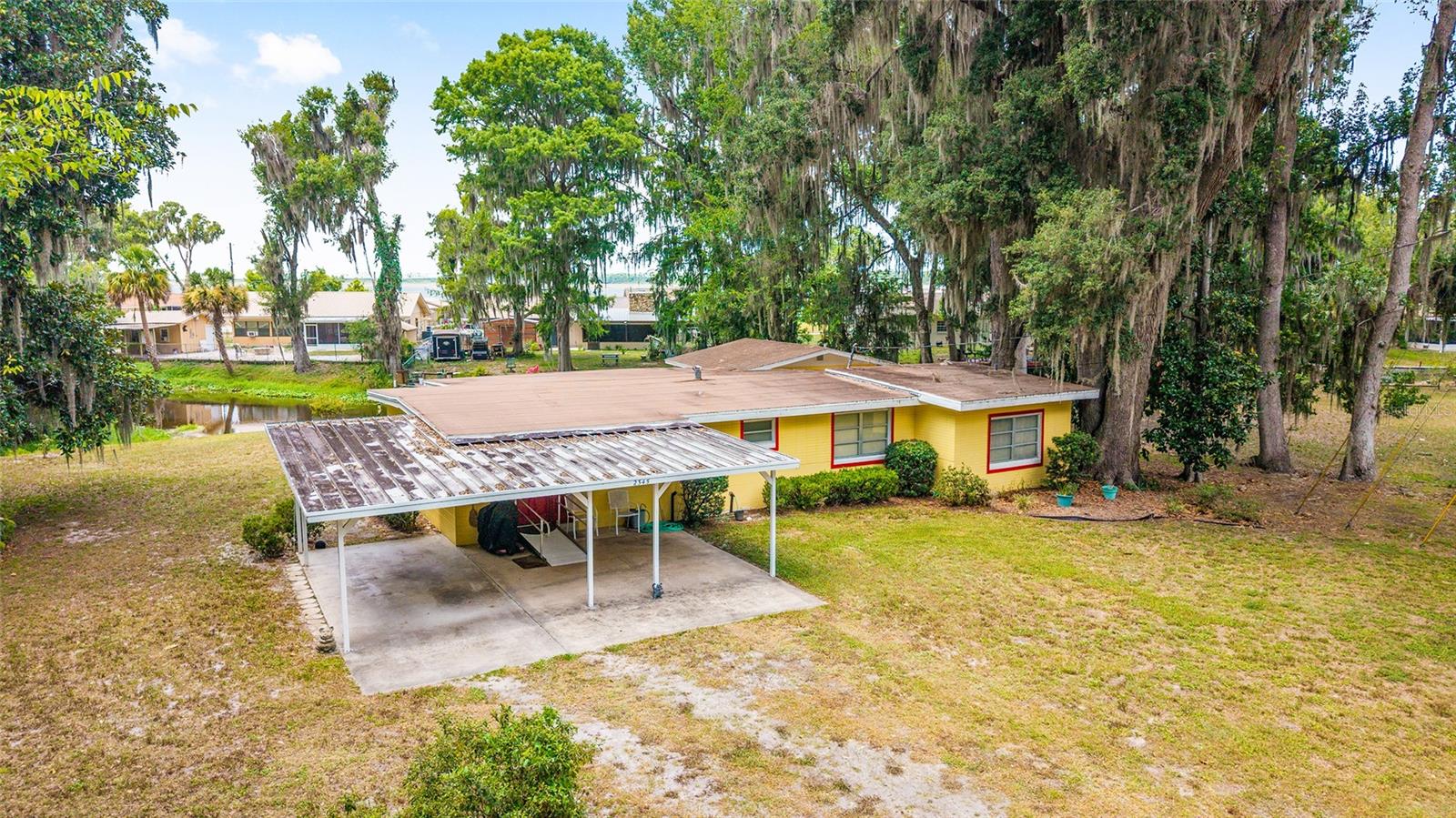 TRACYS POINT 2ND ADD - Residential