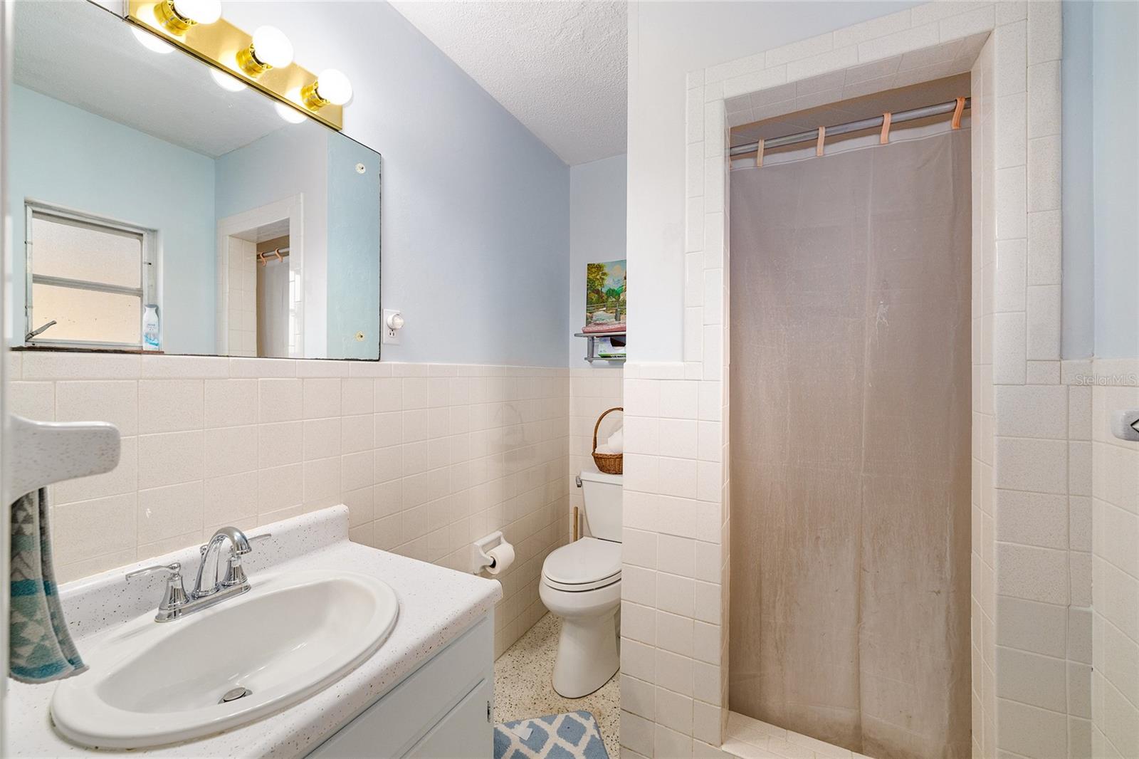 TRACYS POINT 2ND ADD - Residential