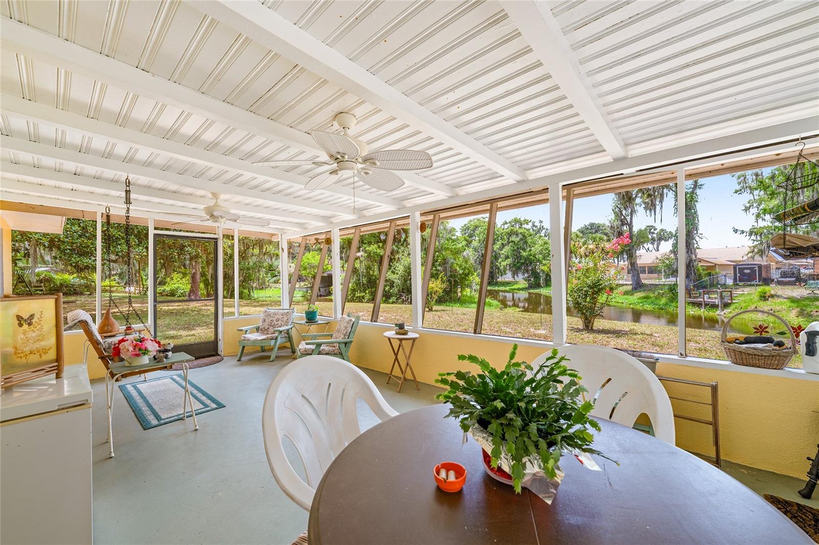 TRACYS POINT 2ND ADD - Residential