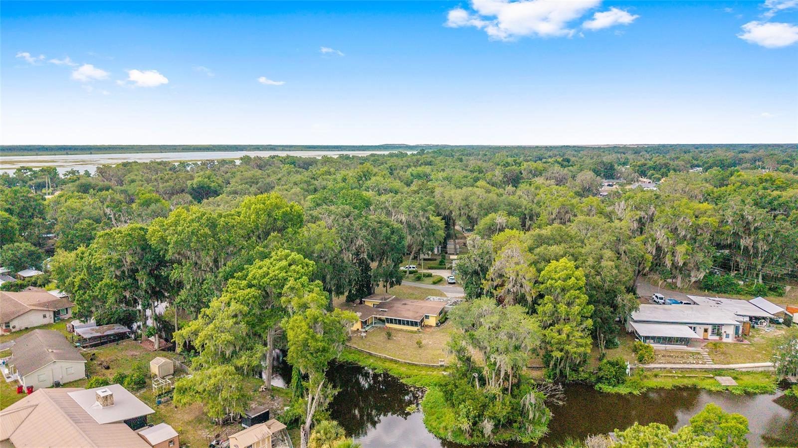 TRACYS POINT 2ND ADD - Residential