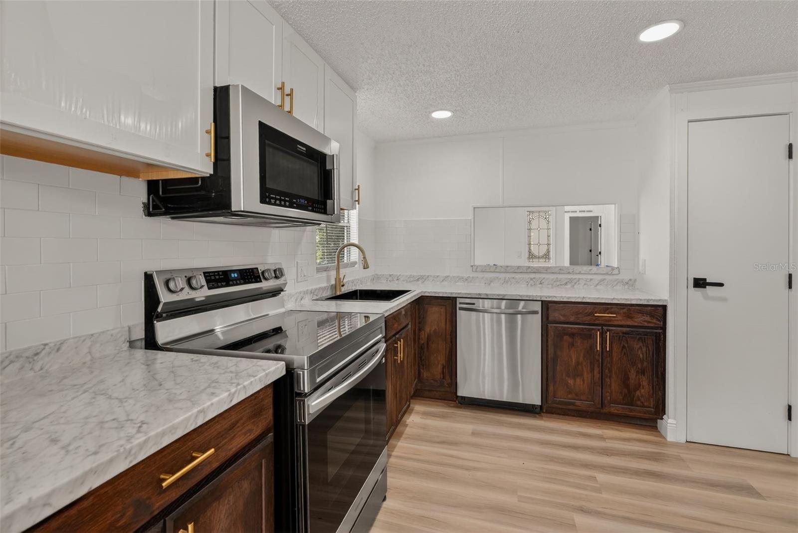 TANGLEWOOD - Residential