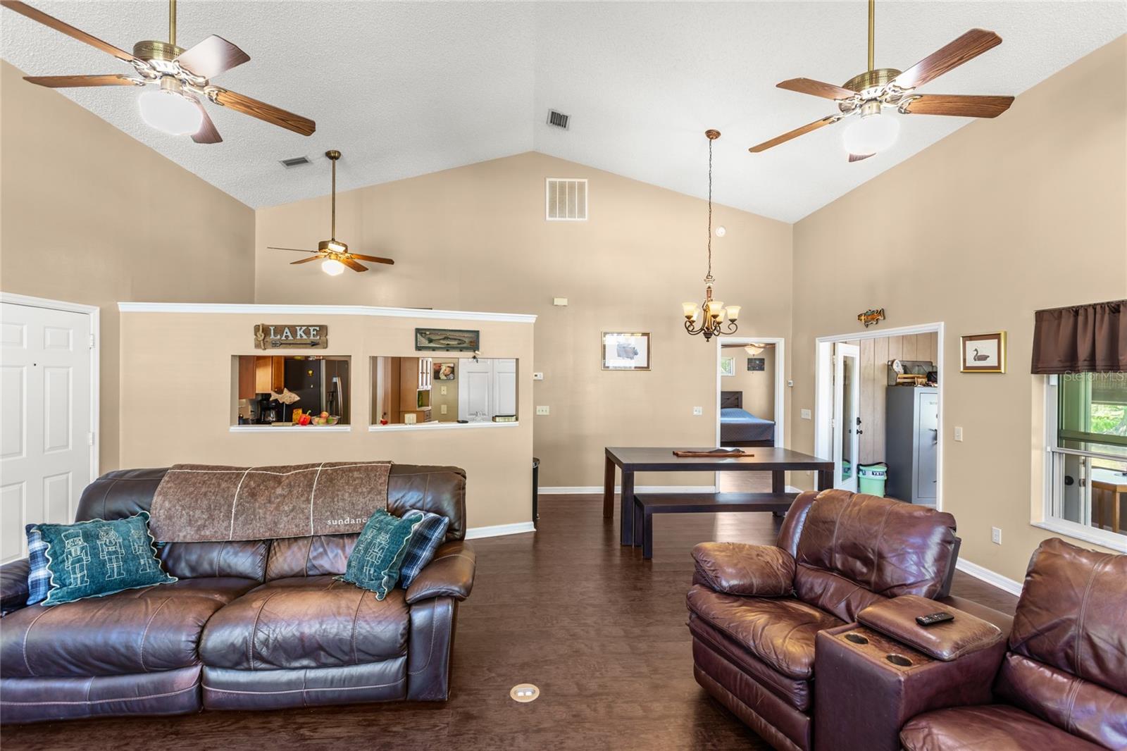 CANAL SHORES SUB - Residential