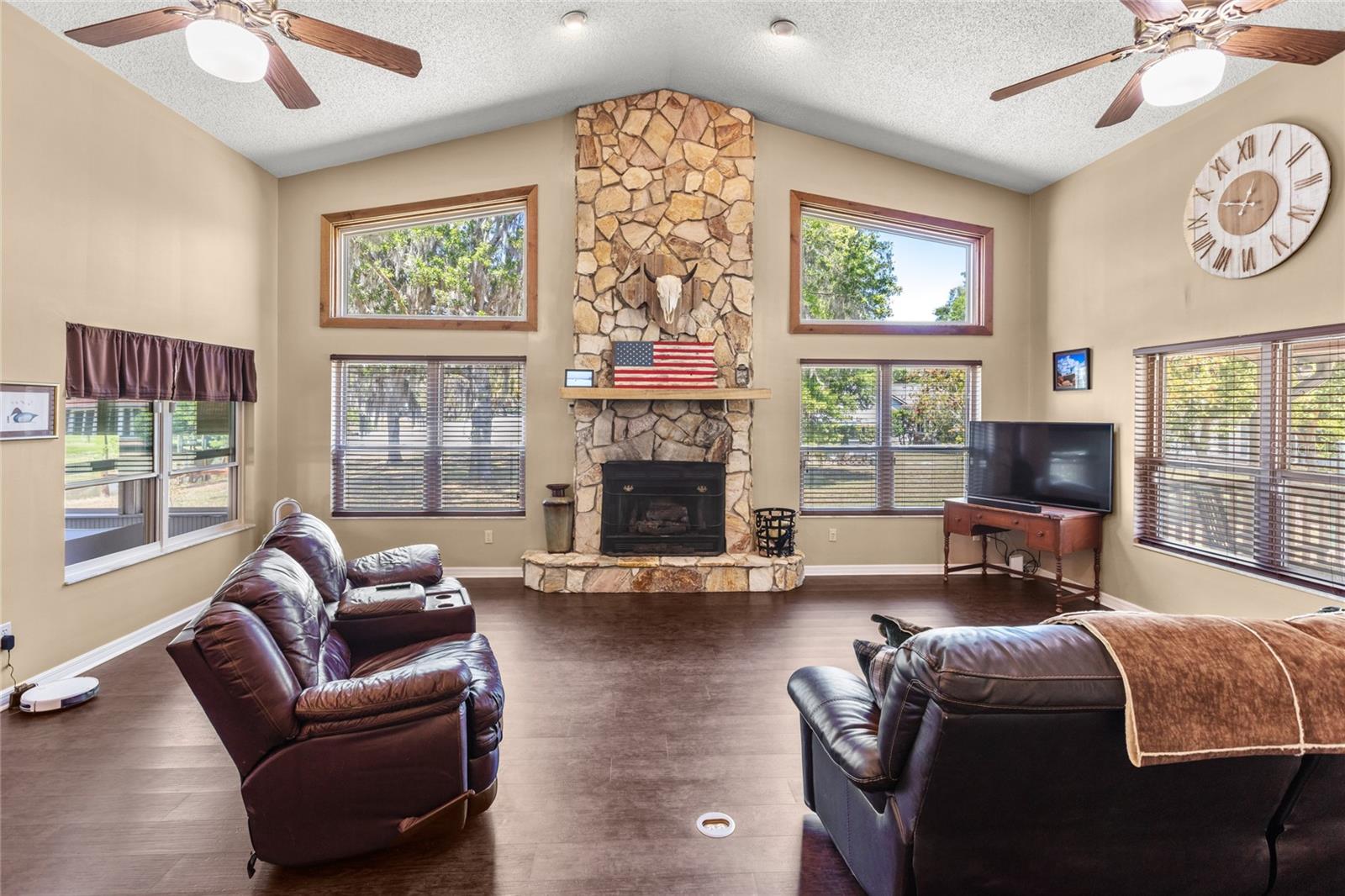 CANAL SHORES SUB - Residential