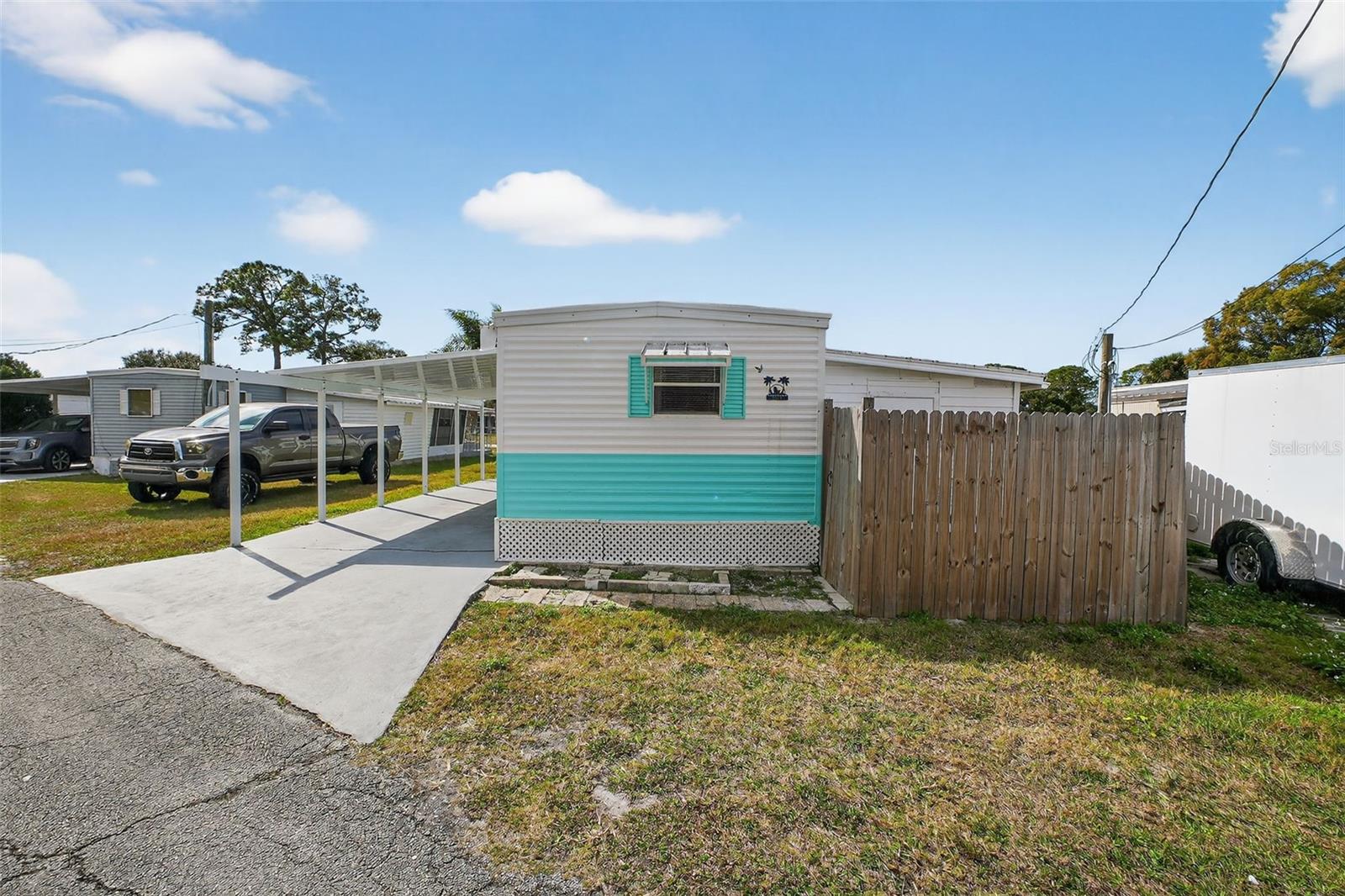 COMMONWEALTH MOBILE ESTATES - Residential