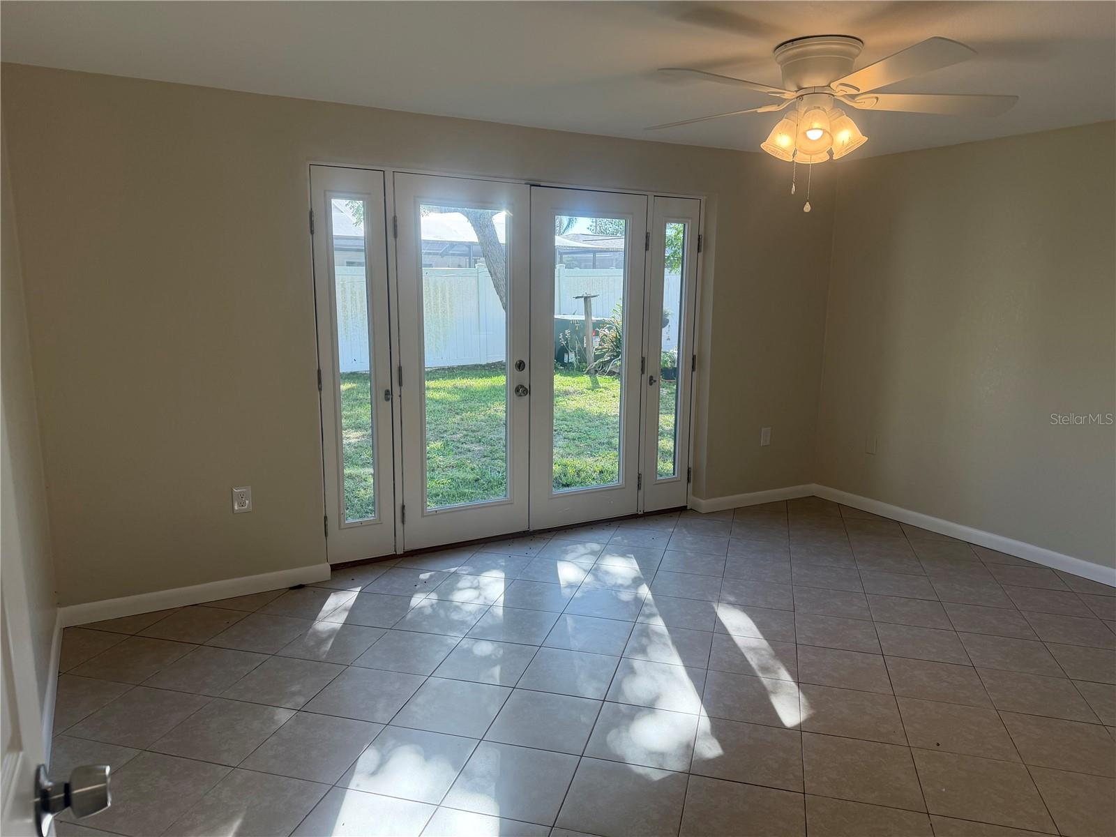 REGENCY PARK - Residential