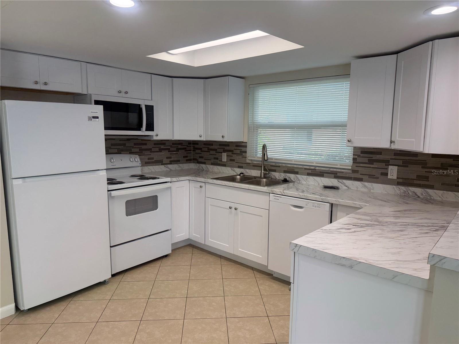 REGENCY PARK - Residential