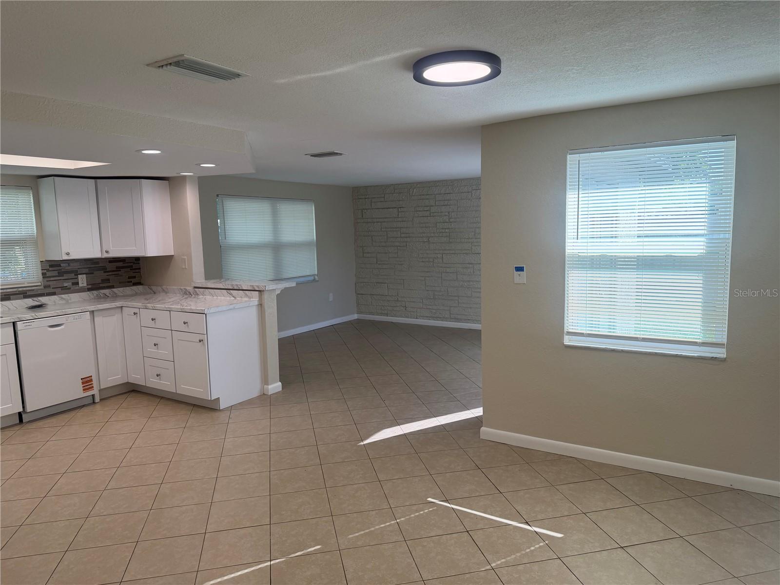 REGENCY PARK - Residential