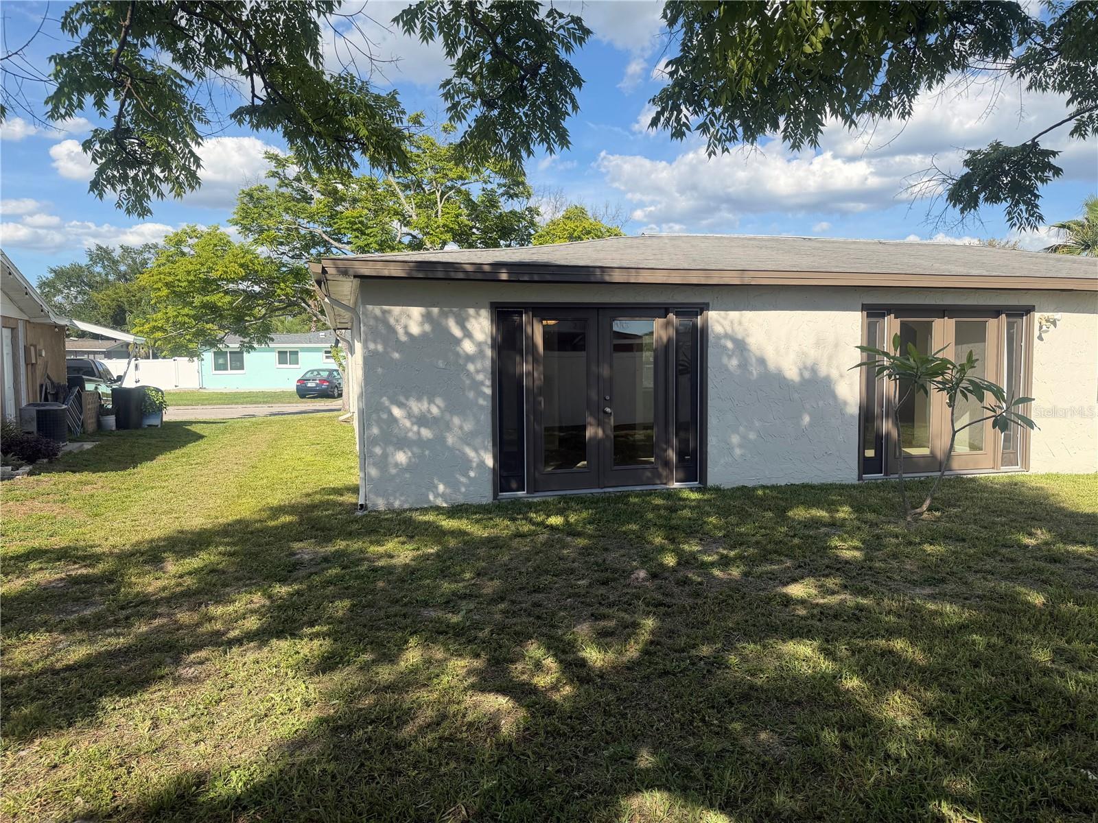 REGENCY PARK - Residential