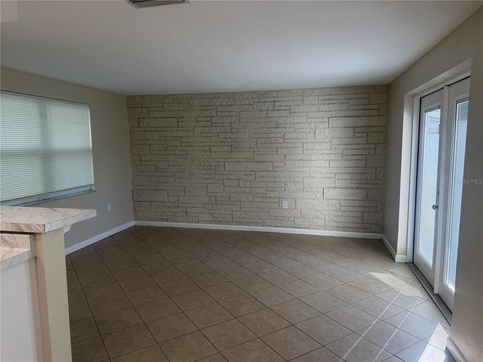 REGENCY PARK - Residential
