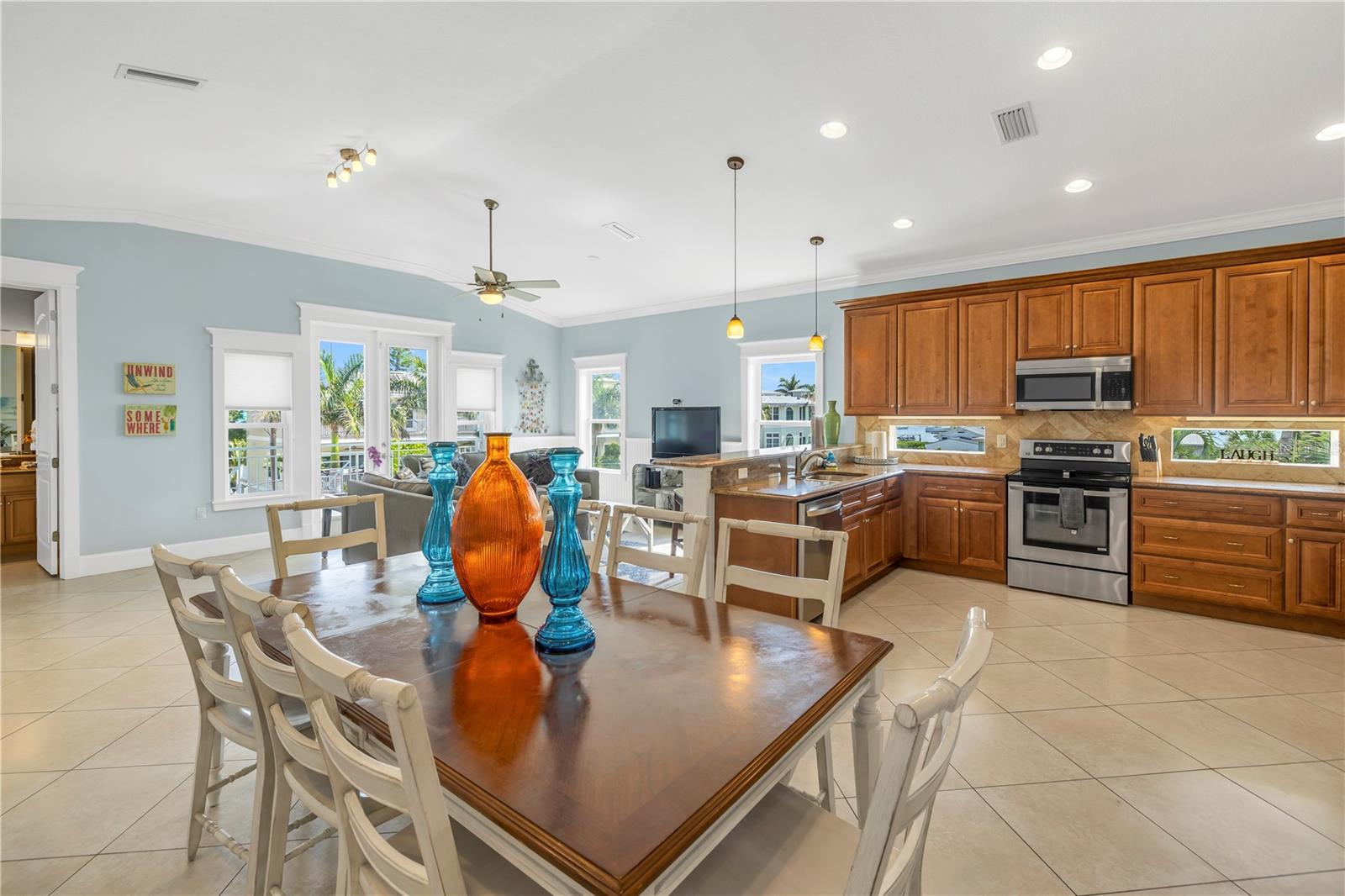 CASA PLAYA AT BRADENTON BEACH - Residential Income