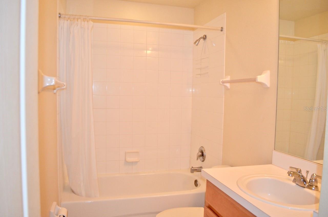THE TWNHMS AT LIGHTHOUSE COVE III - Residential Lease