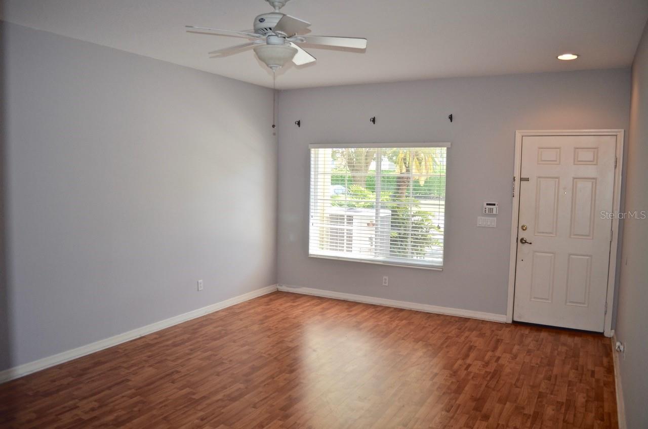 THE TWNHMS AT LIGHTHOUSE COVE III - Residential Lease