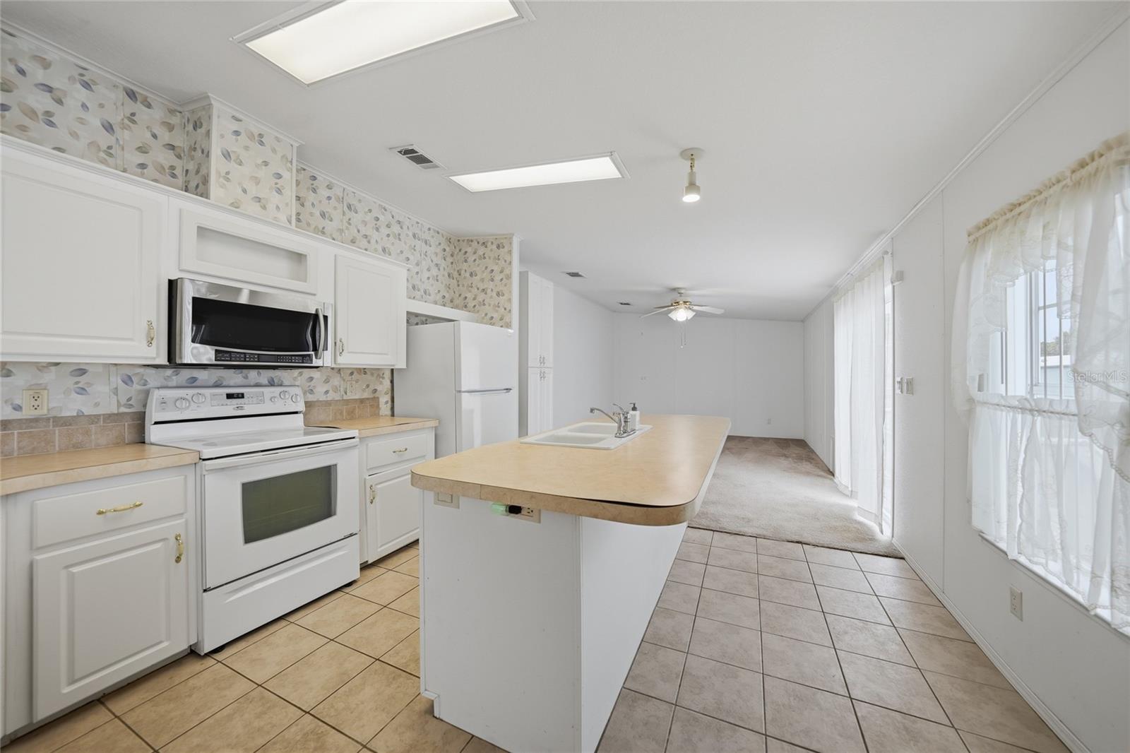 SECOND SPRING LAKE ADD - Residential