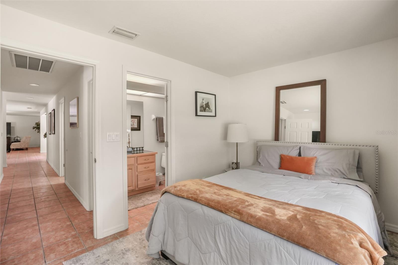 MEADOW WOOD FARMS UN 02 - Residential