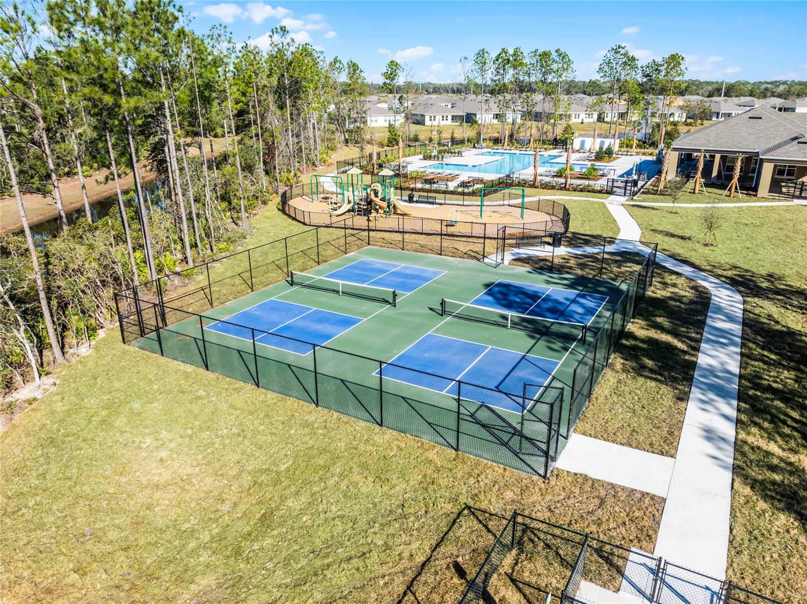 ARCHERS MILL - Residential