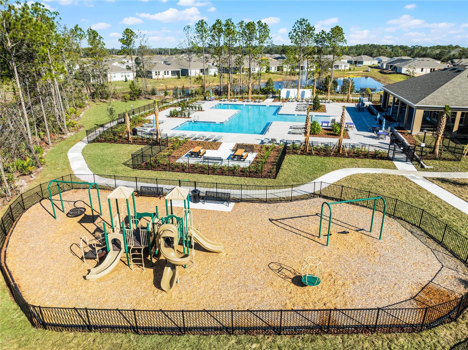 ARCHERS MILL - Residential