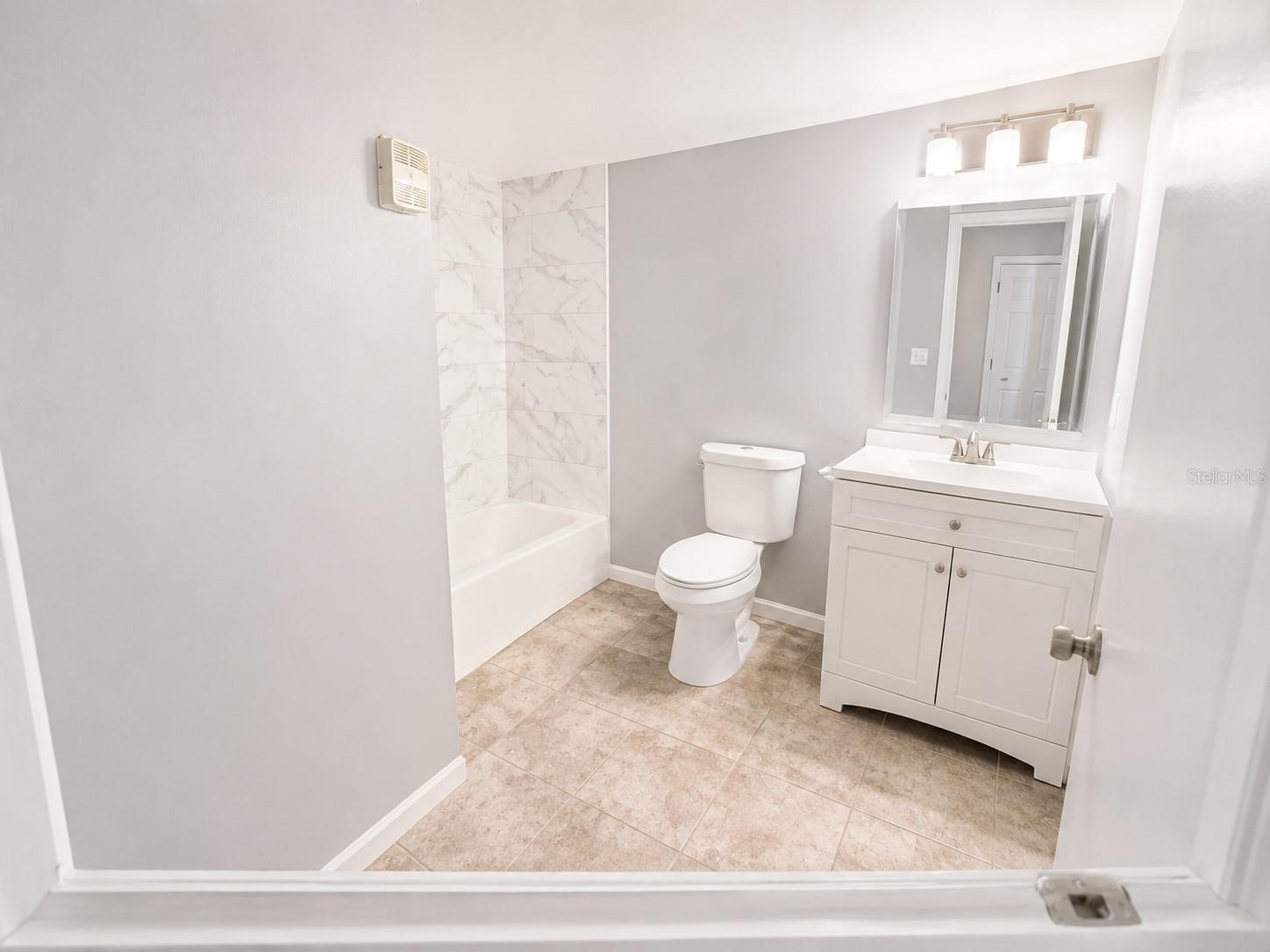 HAMNERS W E PINE VISTA FIRST - Residential Income