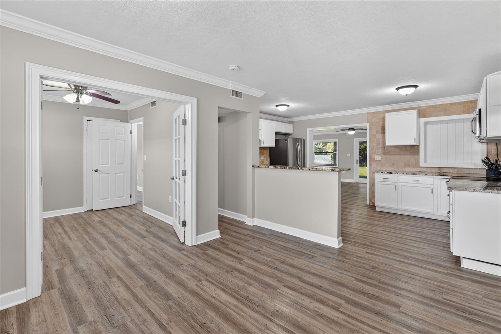 NEW EDEN ON THE LAKES UNIT 15 REPLAT - Residential