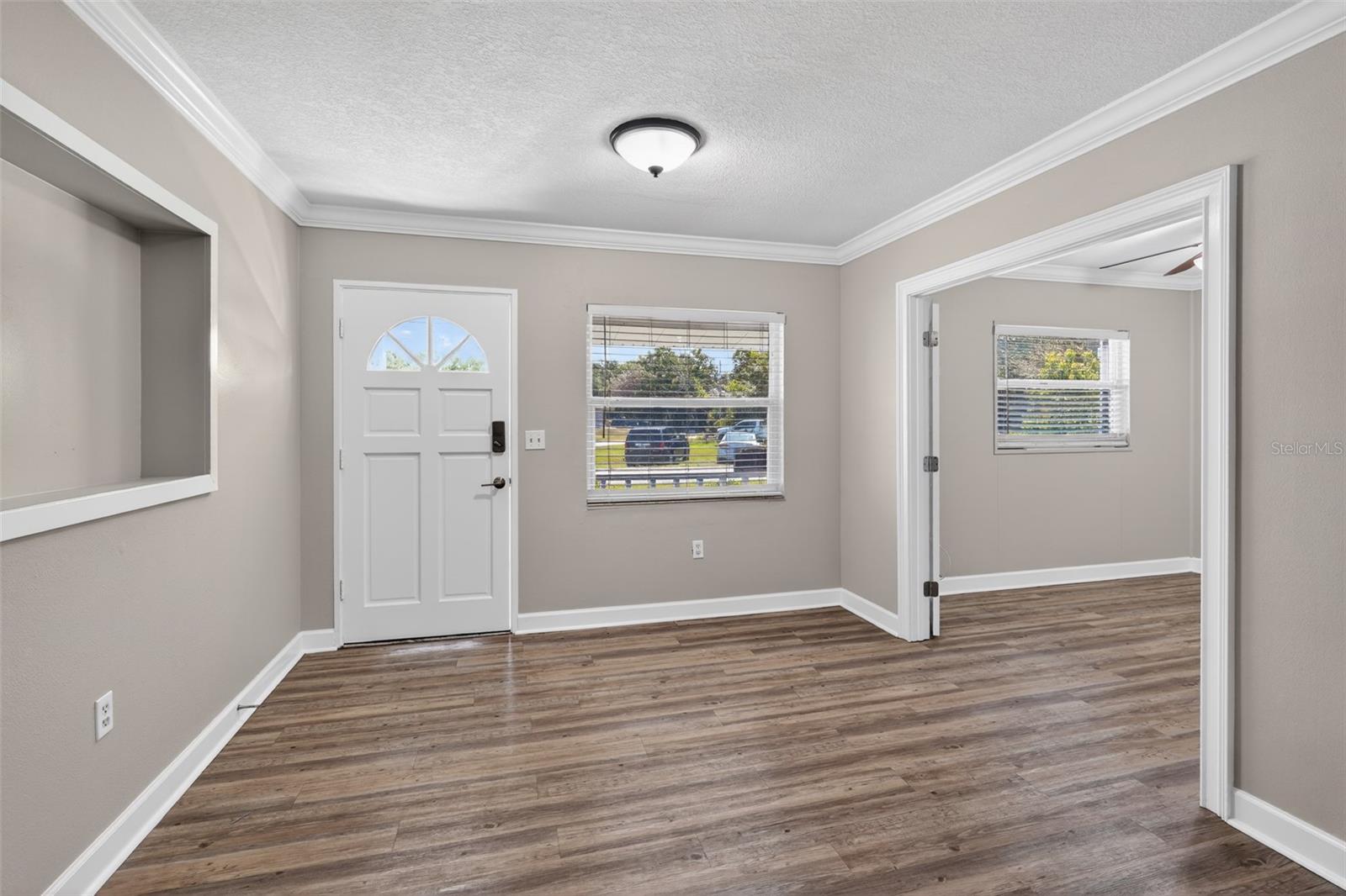 NEW EDEN ON THE LAKES UNIT 15 REPLAT - Residential