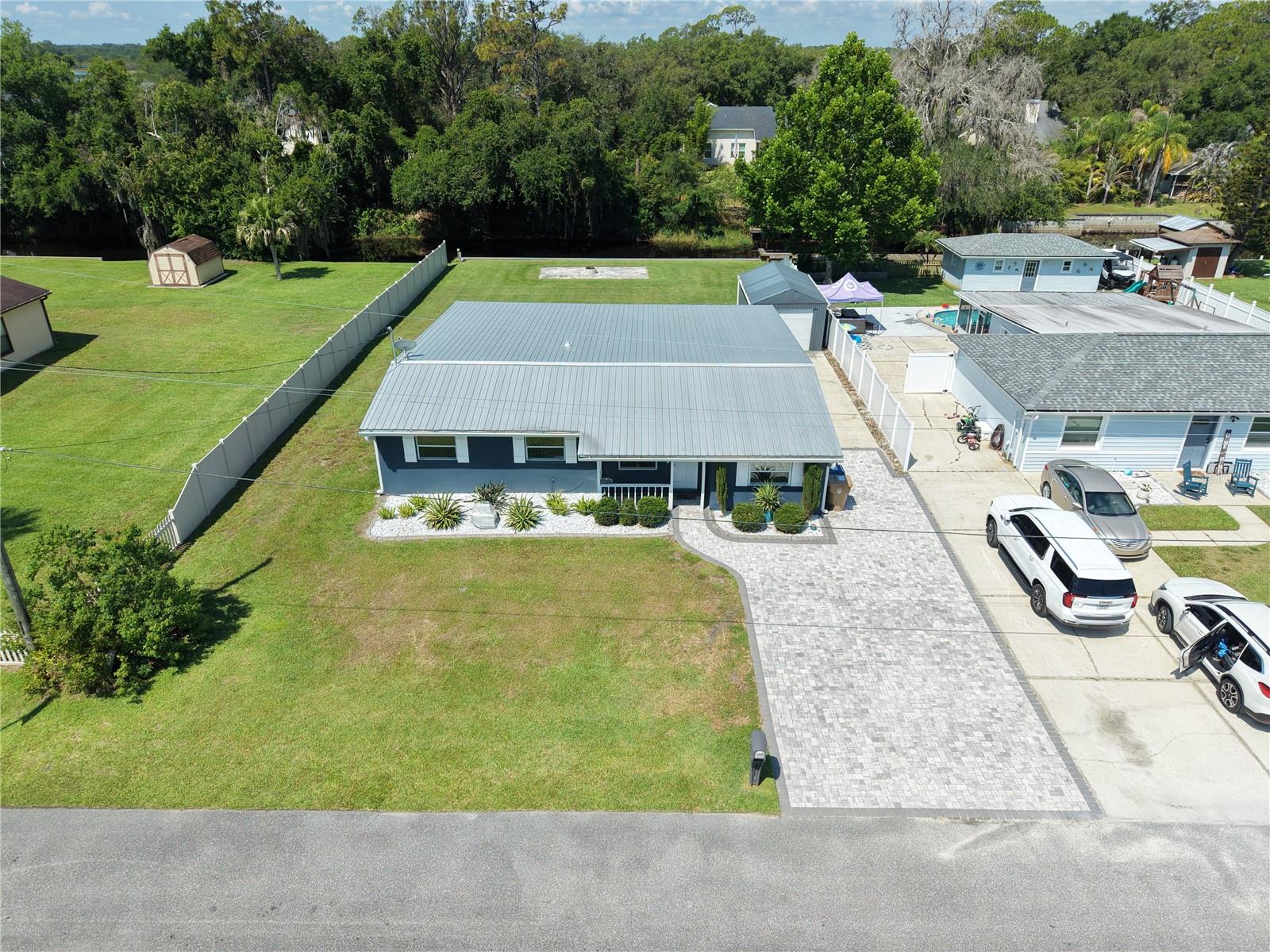 NEW EDEN ON THE LAKES UNIT 15 REPLAT - Residential