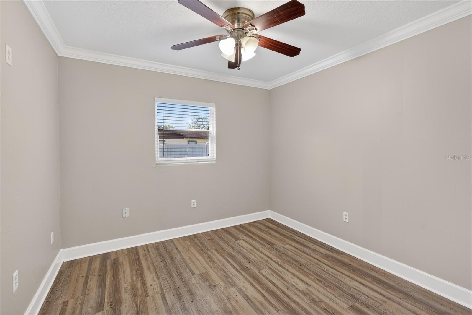 NEW EDEN ON THE LAKES UNIT 15 REPLAT - Residential