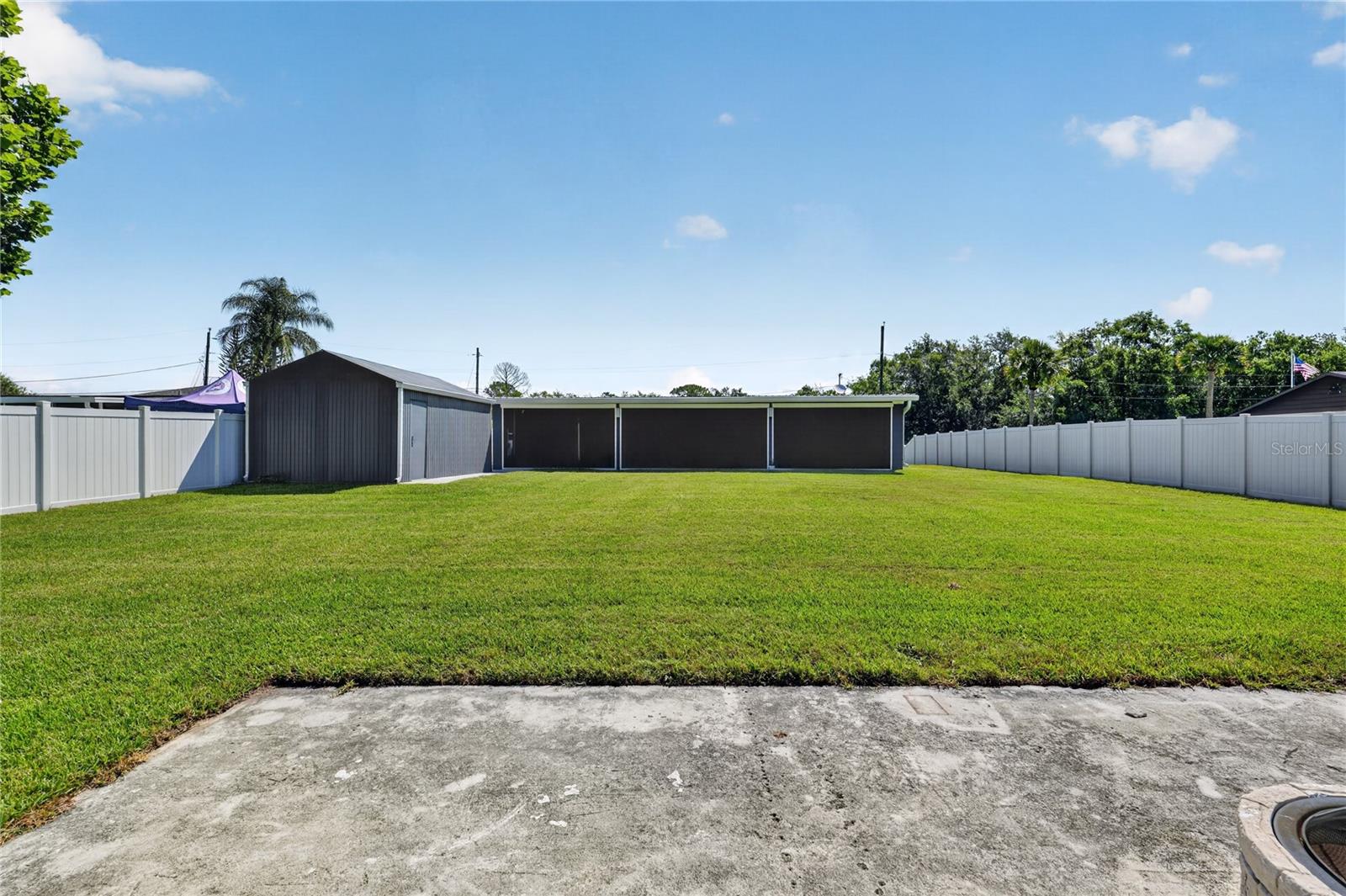 NEW EDEN ON THE LAKES UNIT 15 REPLAT - Residential