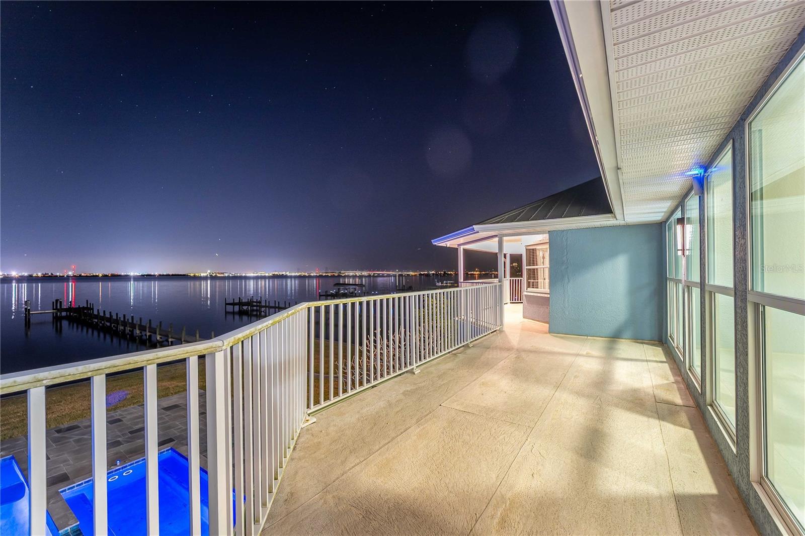 CHARLOTTE SHORES UNIT 1 - Residential