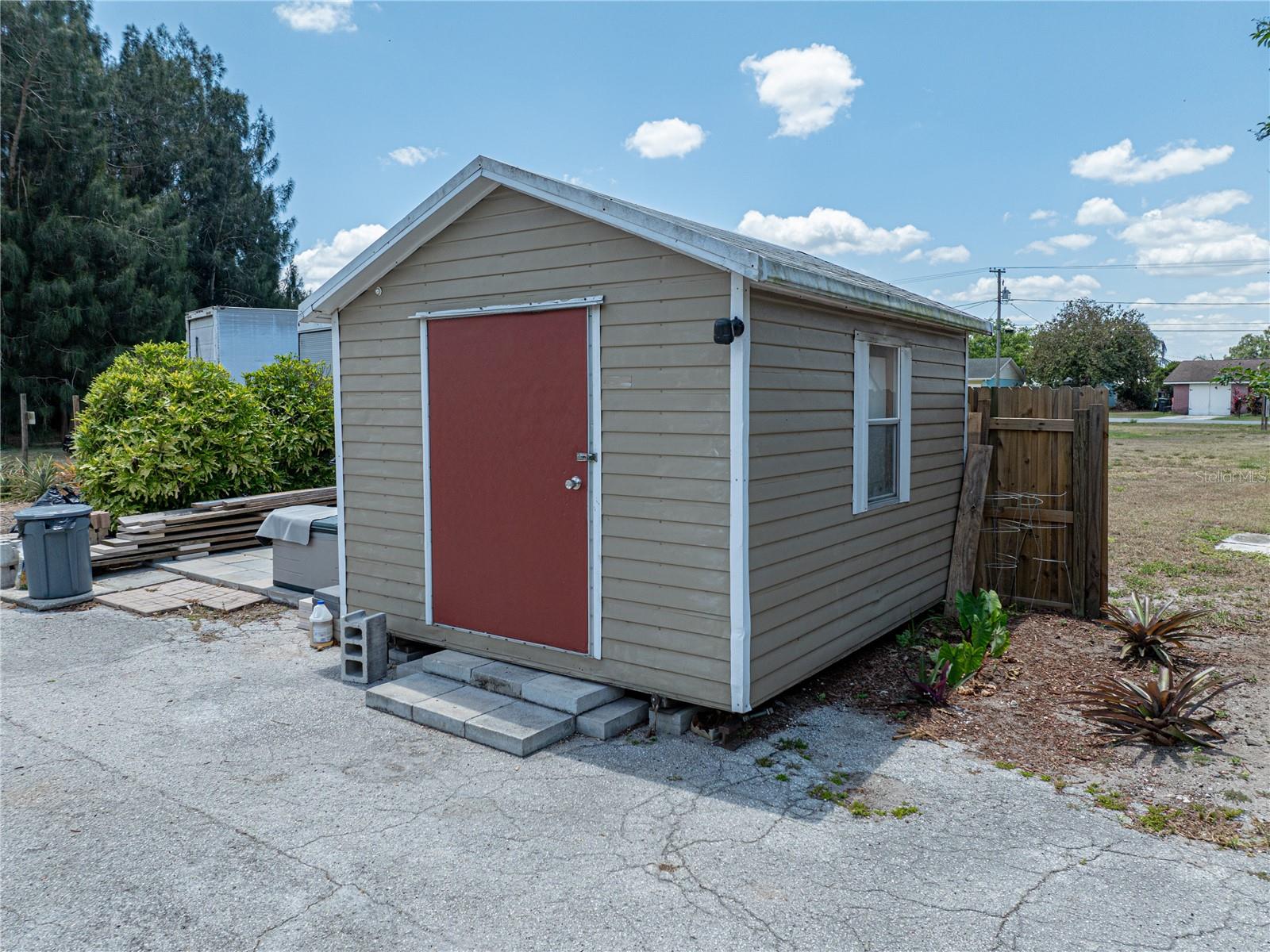 CROOKED LAKE PARK TR 05 - Residential
