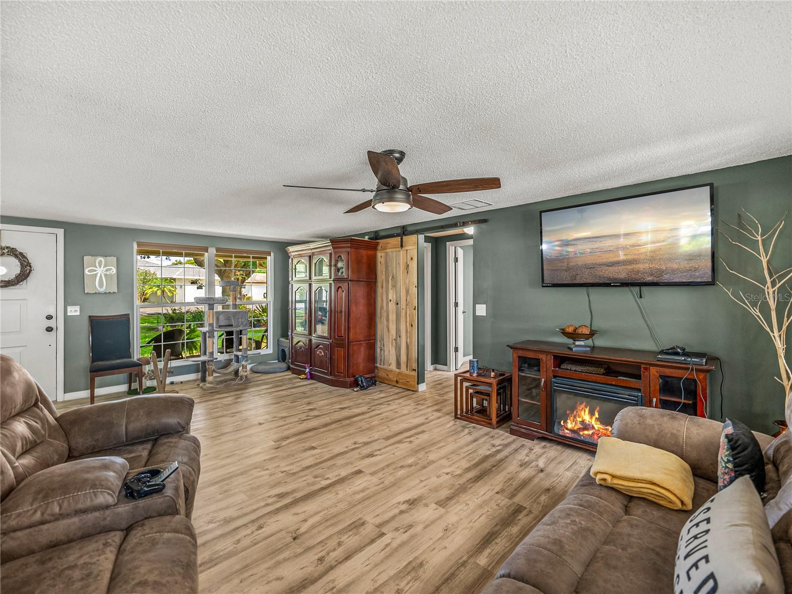 CROOKED LAKE PARK TR 05 - Residential