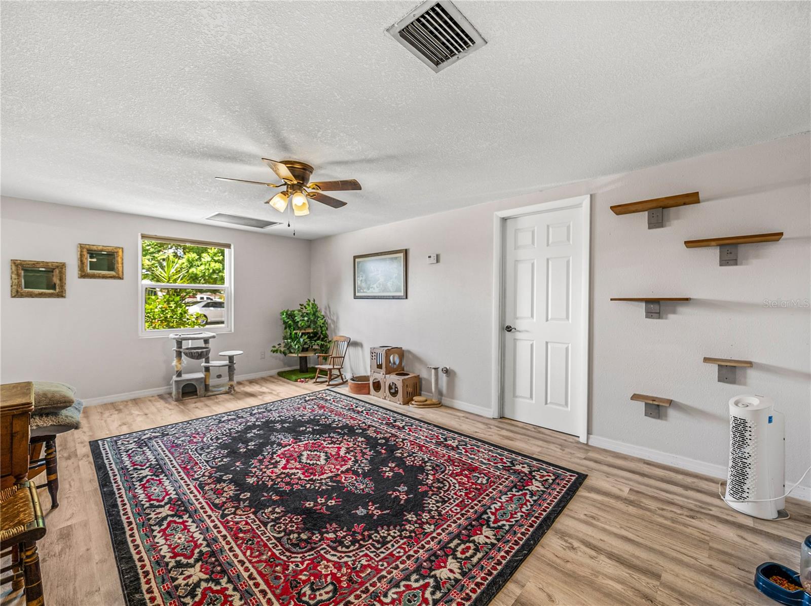 CROOKED LAKE PARK TR 05 - Residential