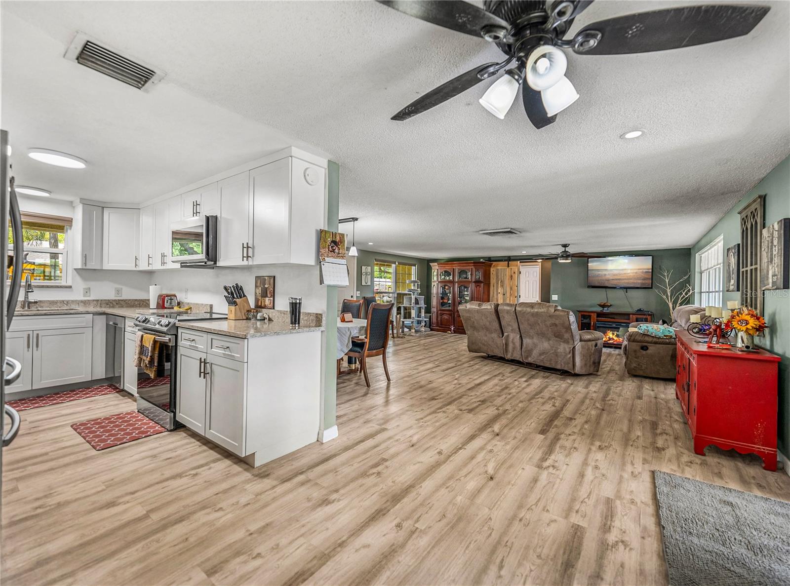 CROOKED LAKE PARK TR 05 - Residential