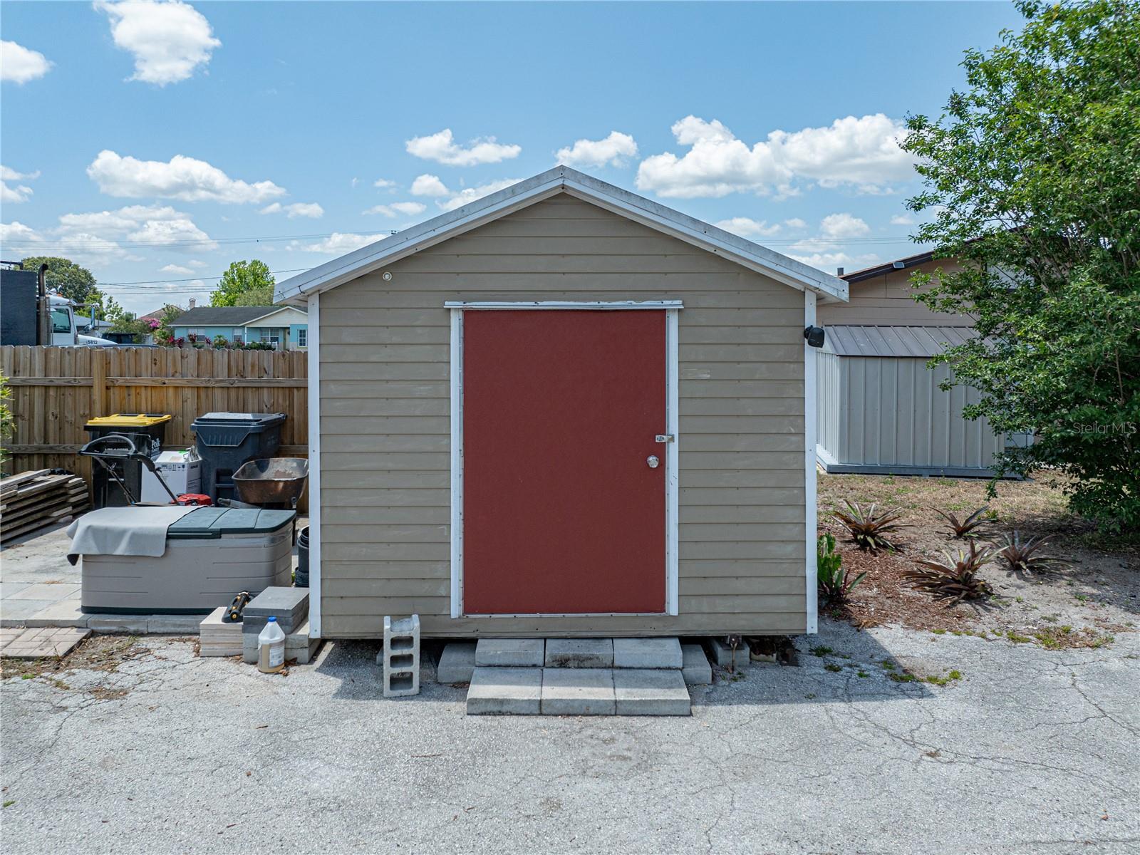 CROOKED LAKE PARK TR 05 - Residential