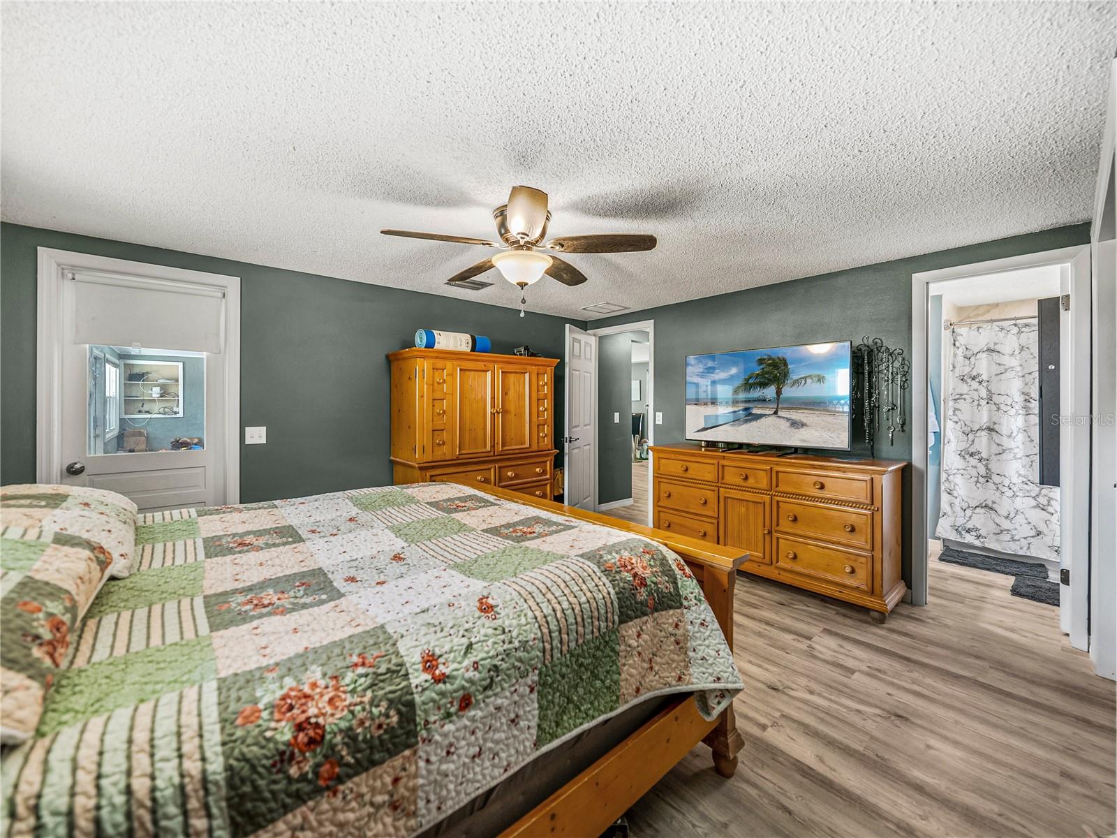 CROOKED LAKE PARK TR 05 - Residential