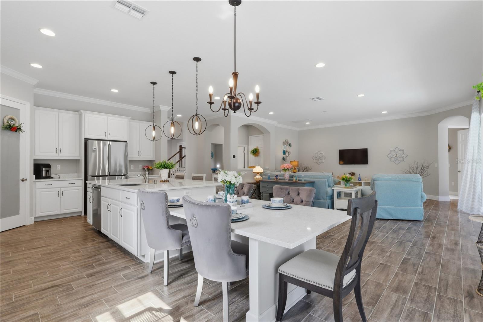 PRISTINE LAKE PRESERVE - Residential