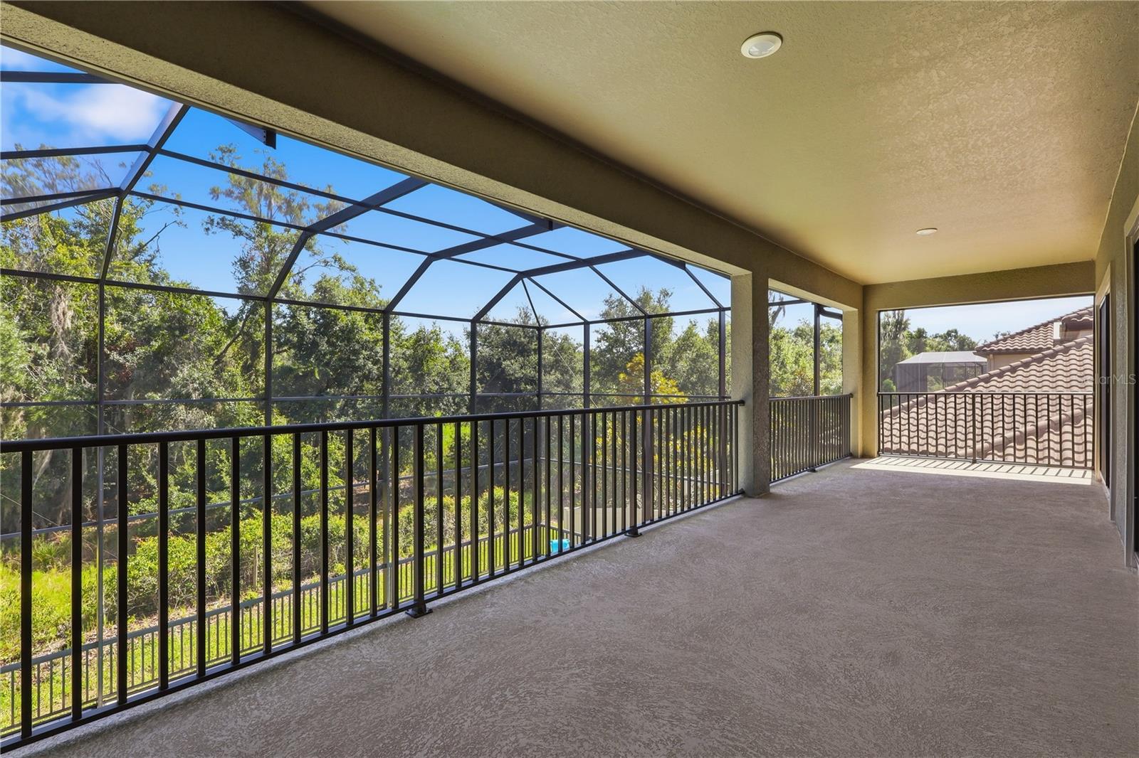 PRISTINE LAKE PRESERVE - Residential