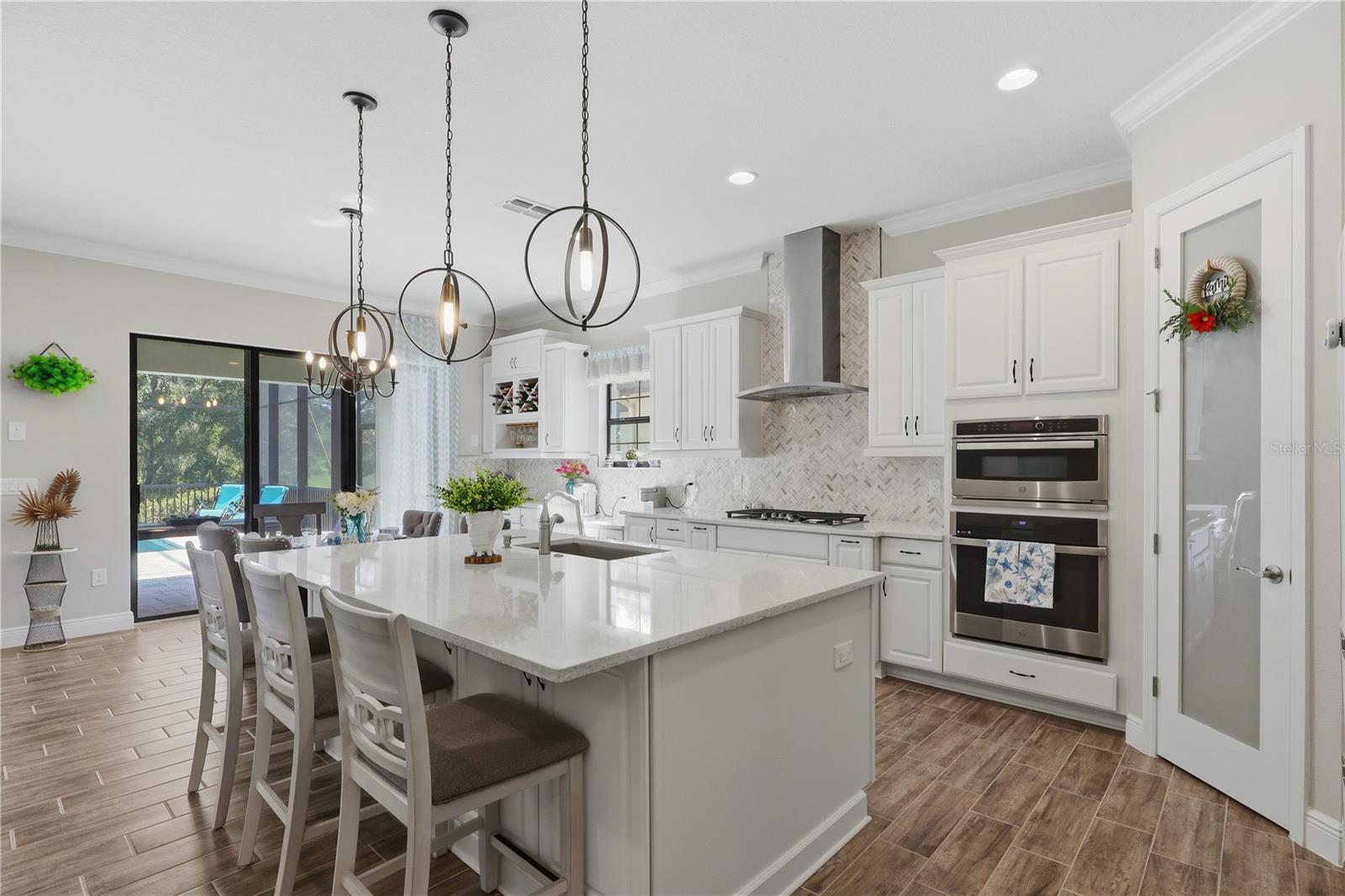 PRISTINE LAKE PRESERVE - Residential