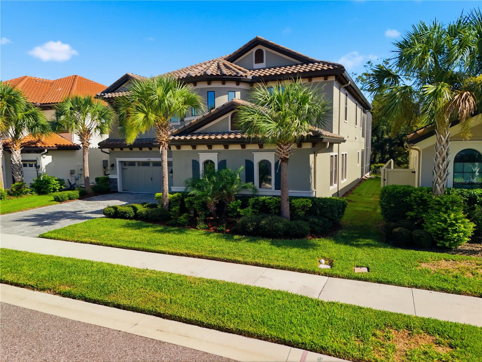 PRISTINE LAKE PRESERVE - Residential