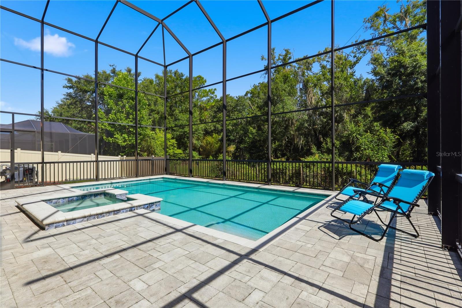 PRISTINE LAKE PRESERVE - Residential