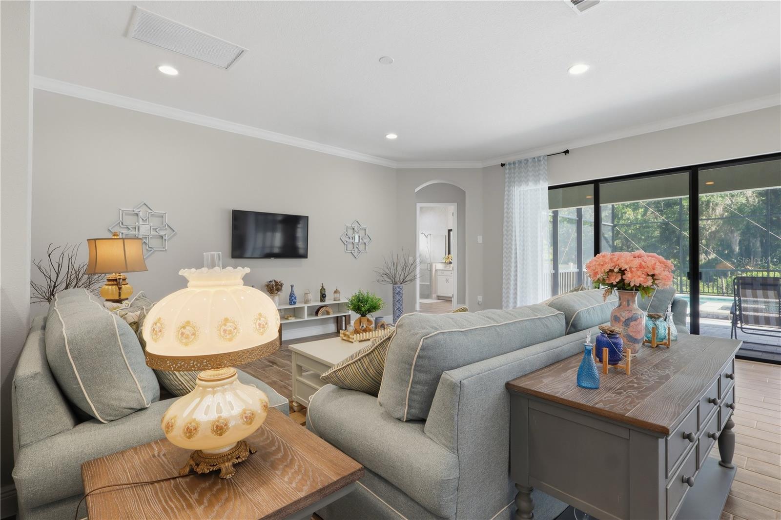 PRISTINE LAKE PRESERVE - Residential