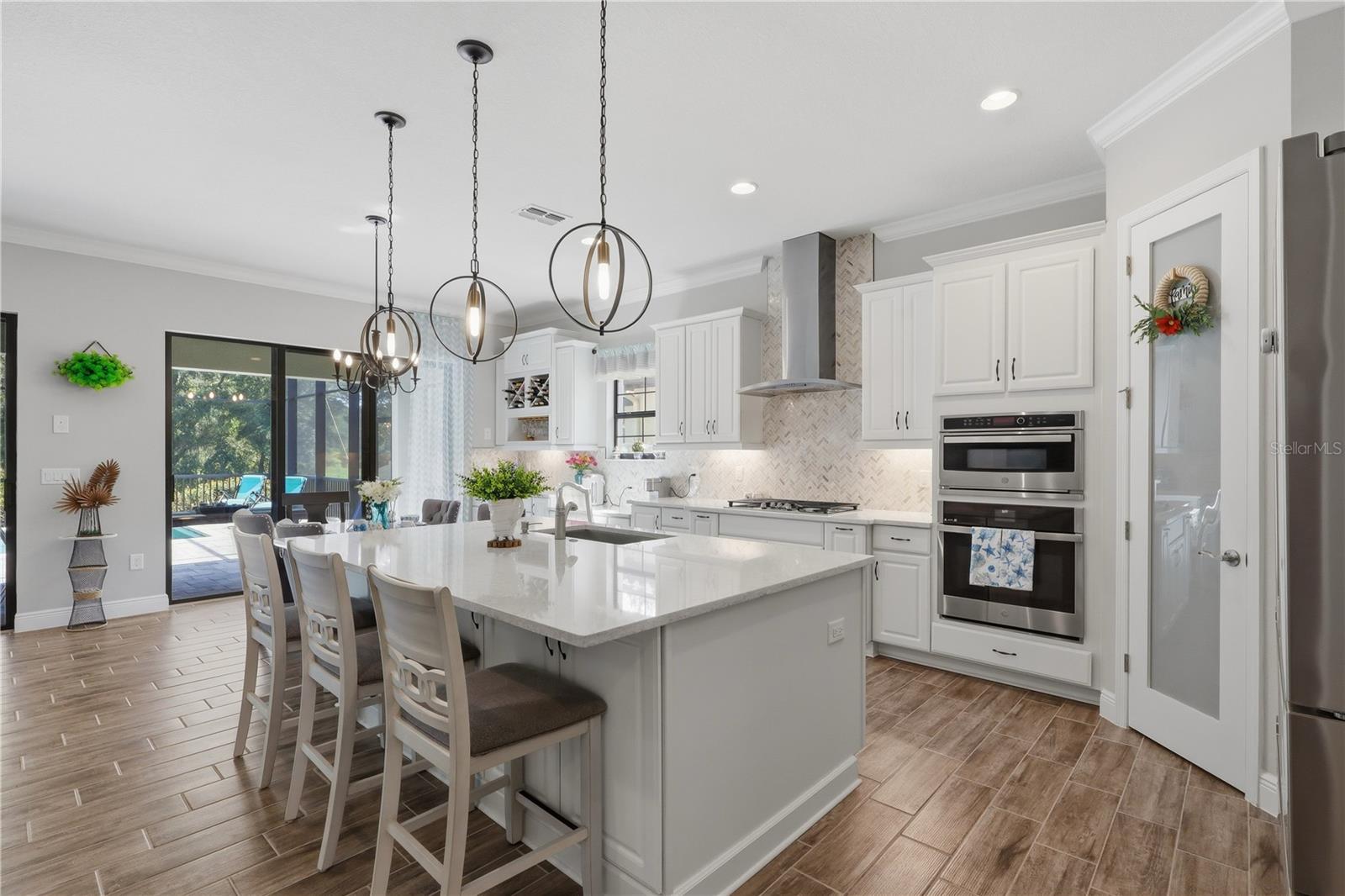 PRISTINE LAKE PRESERVE - Residential