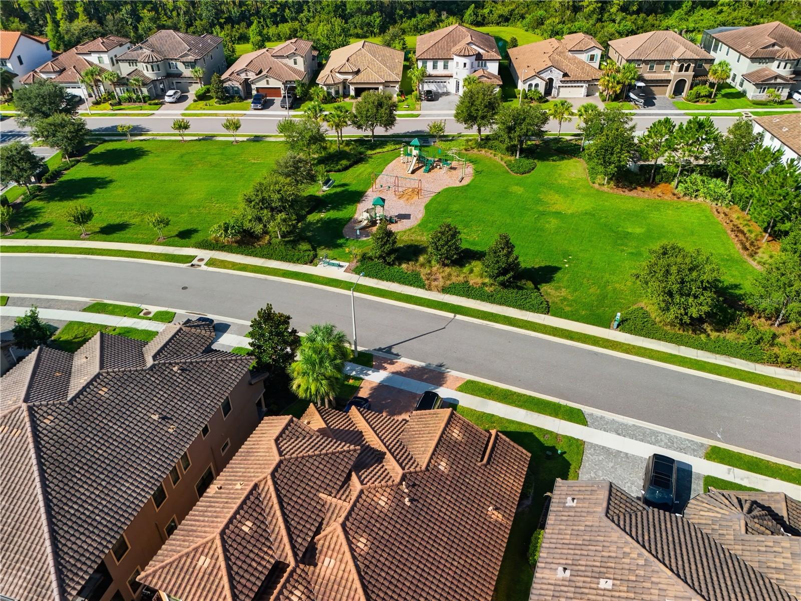 PRISTINE LAKE PRESERVE - Residential