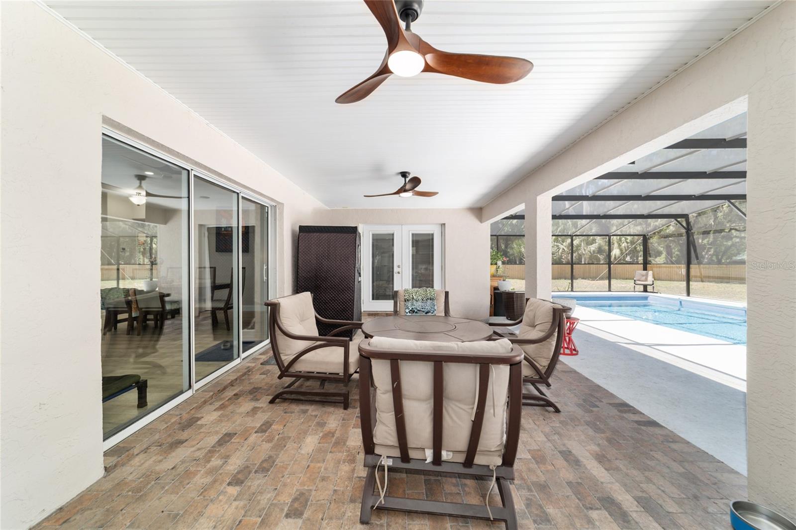MEADOWBROOK RANCHES - Residential