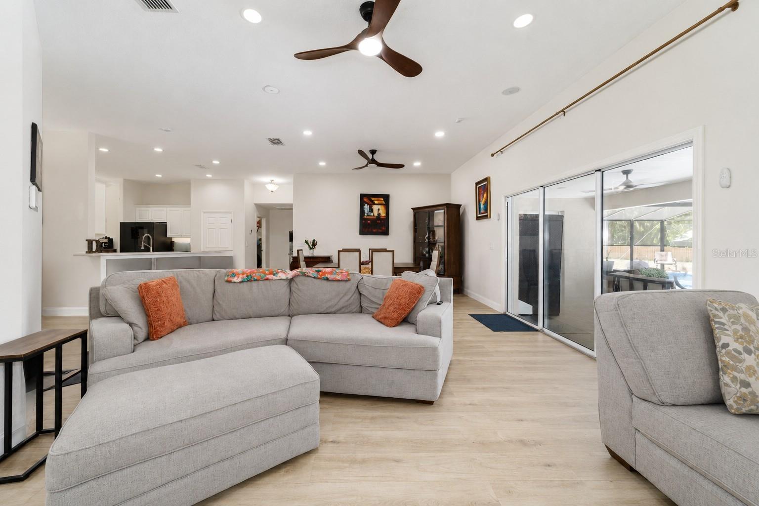 MEADOWBROOK RANCHES - Residential