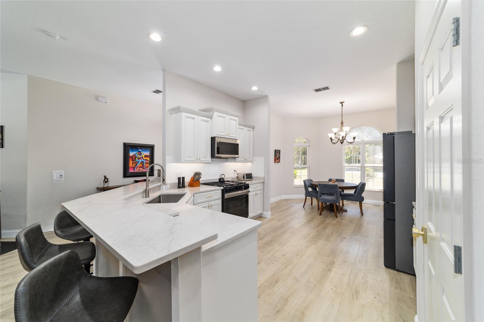 MEADOWBROOK RANCHES - Residential