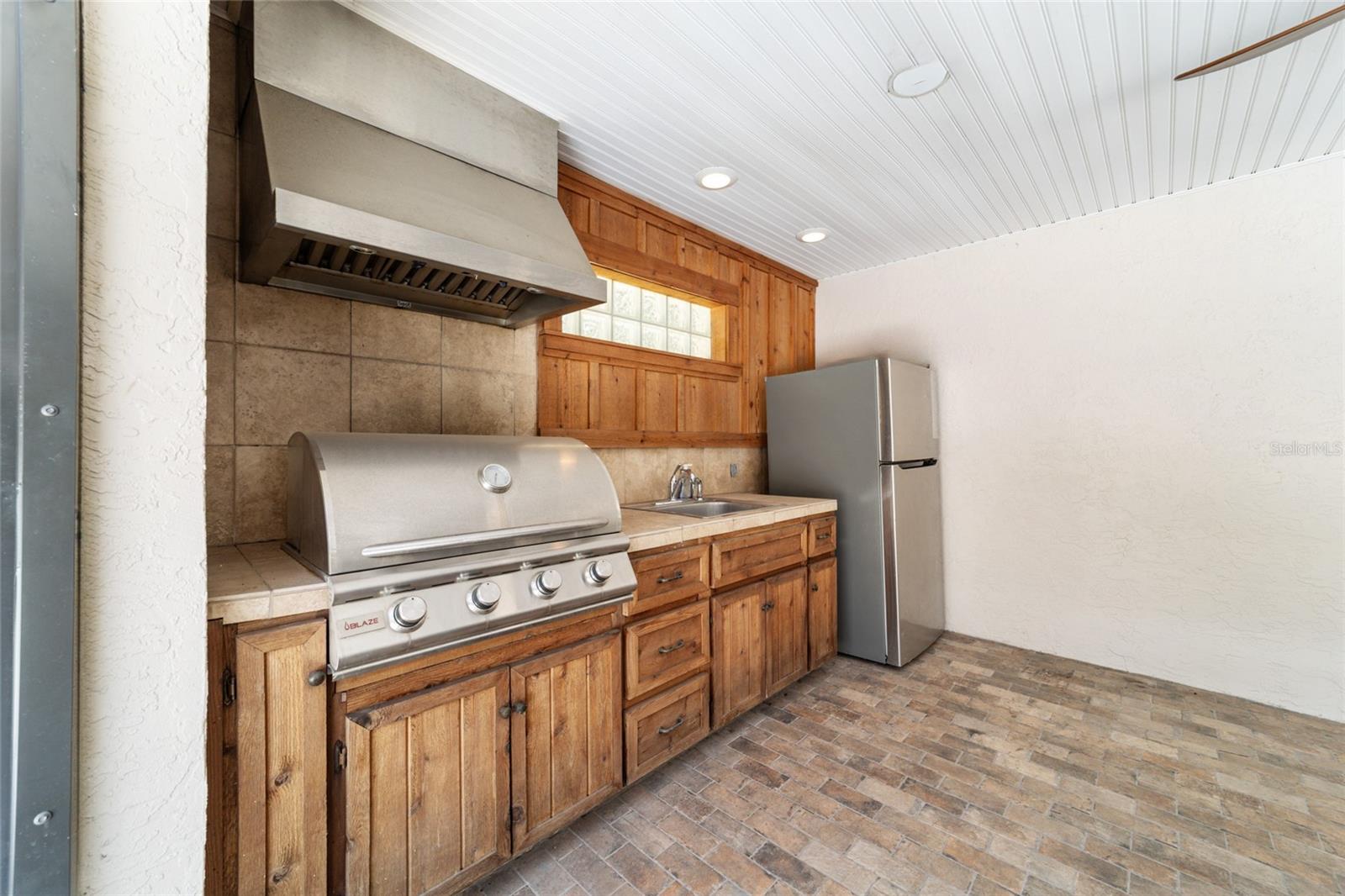 MEADOWBROOK RANCHES - Residential