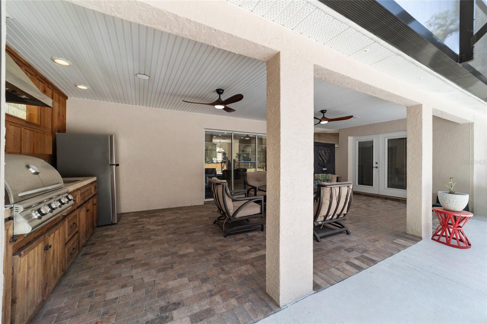 MEADOWBROOK RANCHES - Residential