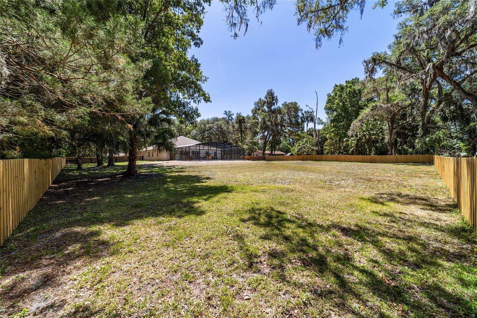 MEADOWBROOK RANCHES - Residential