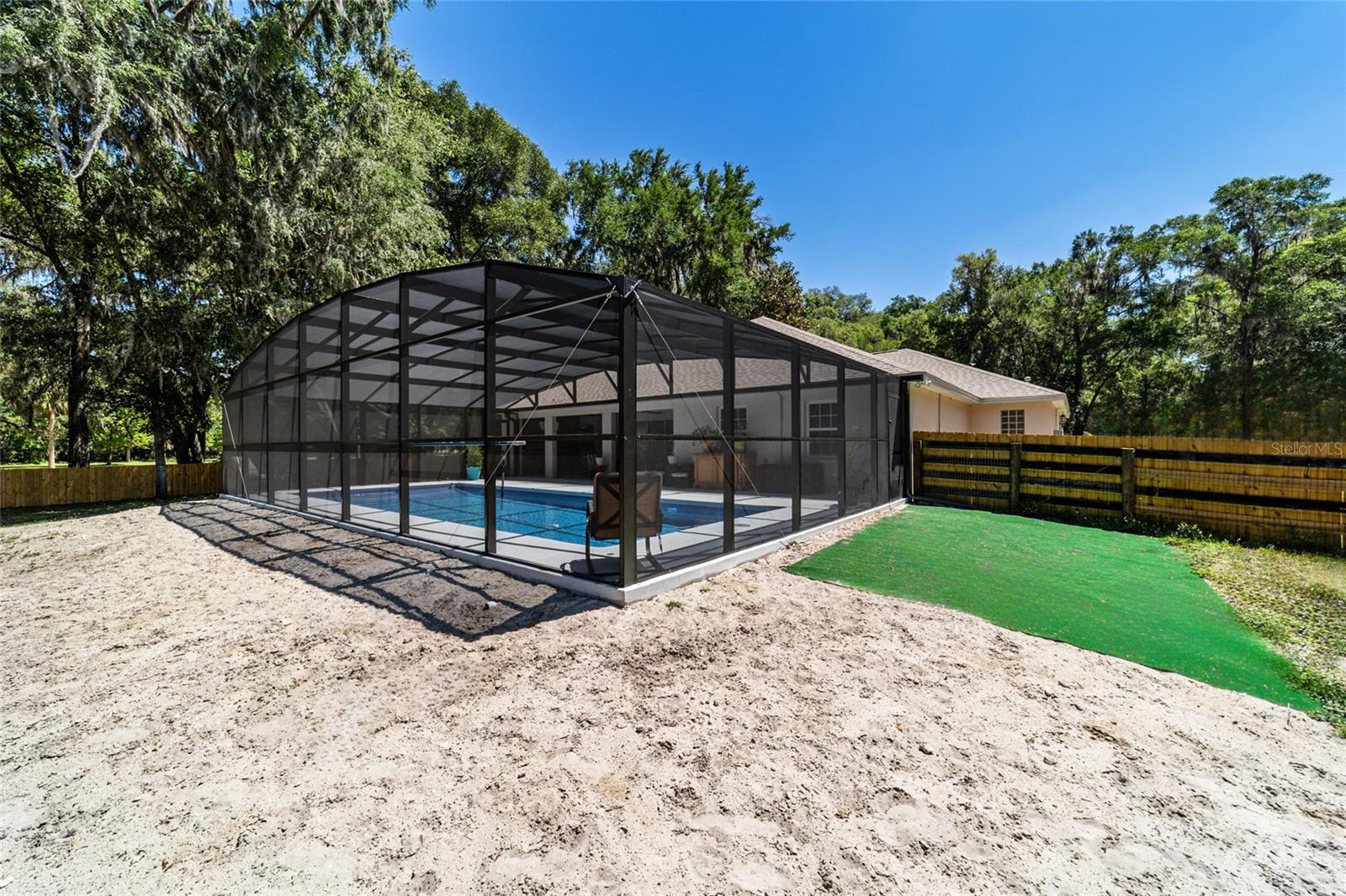 MEADOWBROOK RANCHES - Residential