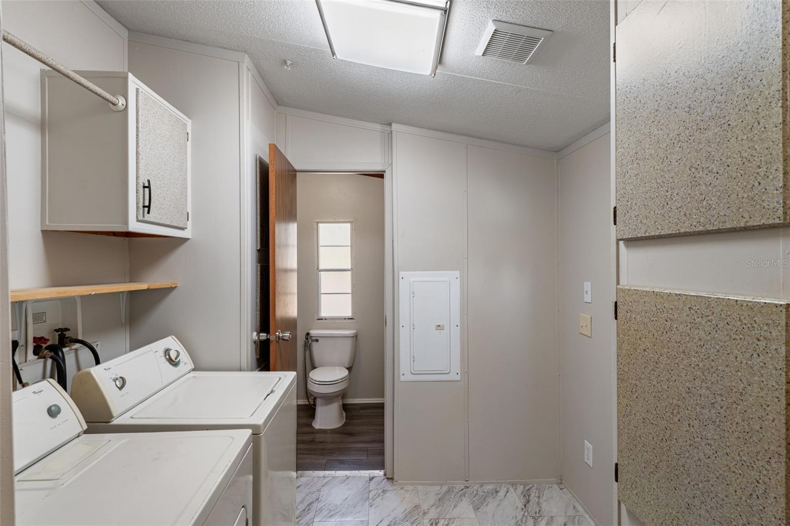 LEISURE ACRES UNIT 01 - Residential