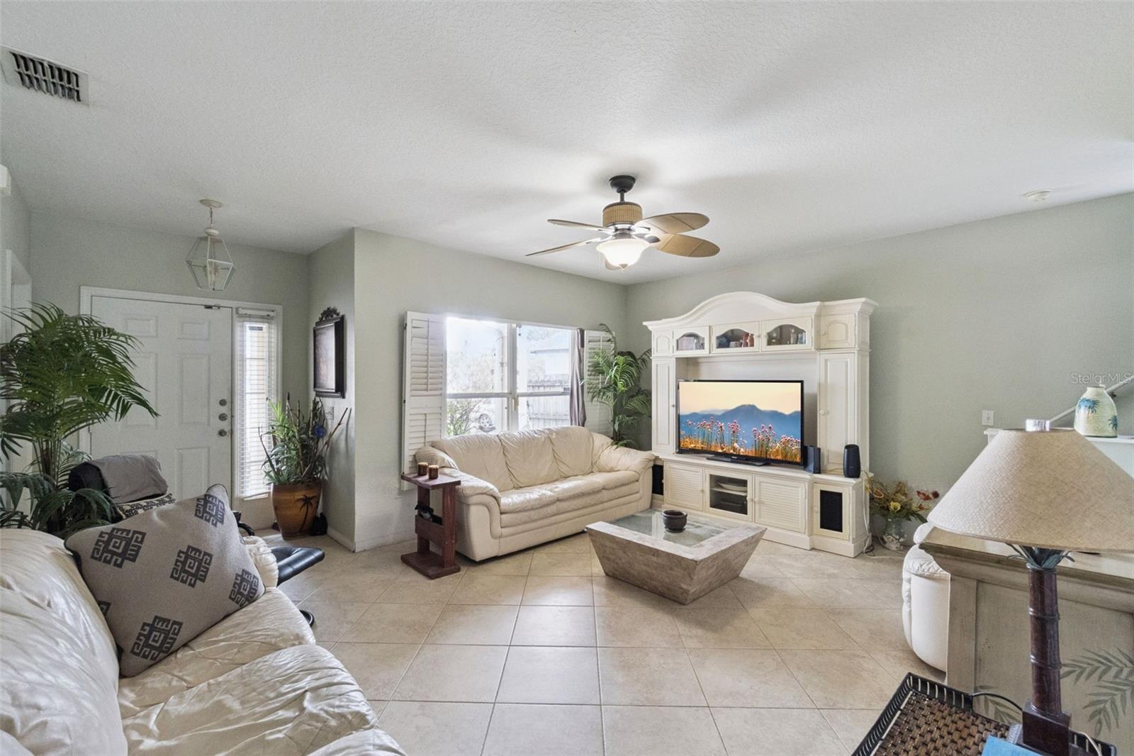 EAGLERIDGE PH 02 - Residential